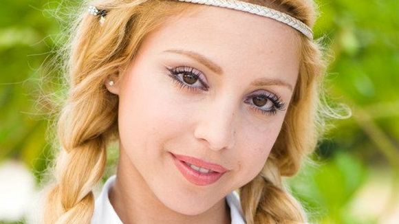 L'Île des Vérités 1x18 : "Elle part quand même le c*l à l'air"