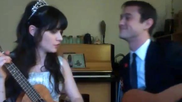 Zooey Deschanel et Joseph Gordon-Levitt réunis le temps d'un duo