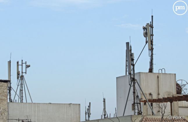 Des antennes-relais pour les communications mobiles.