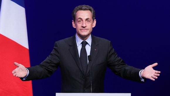 Nicolas Sarkozy propose trois débats, François Hollande refuse