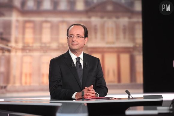 François Hollande, sur le plateau du débat le 2 mai 2012.