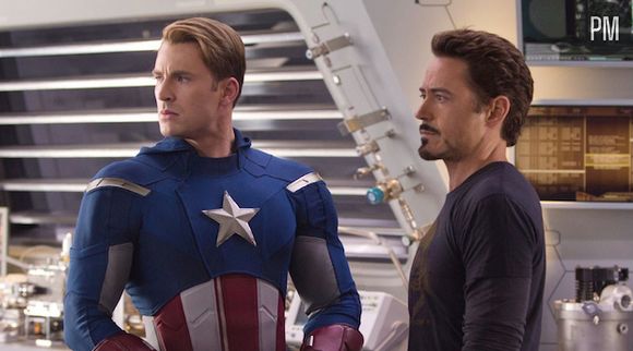 Chris Evans et Robert Downey, Jr. dans "Avengers"