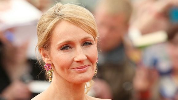 J.K. Rowling : la traduction de son nouveau livre compromise ?