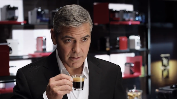 Pub : Clooney refait une pause café pour Nespresso