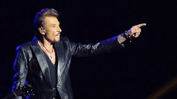 Disques : retour triomphal pour Johnny Hallyday, Adele tient tête à Psy