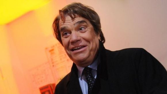 Bernard Tapie devient patron de presse