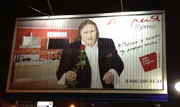 Gérard Depardieu fait une pub' pour un cuisiniste russe