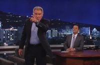 Harrison Ford perd son calme chez Jimmy Kimmel face à Chewbacca