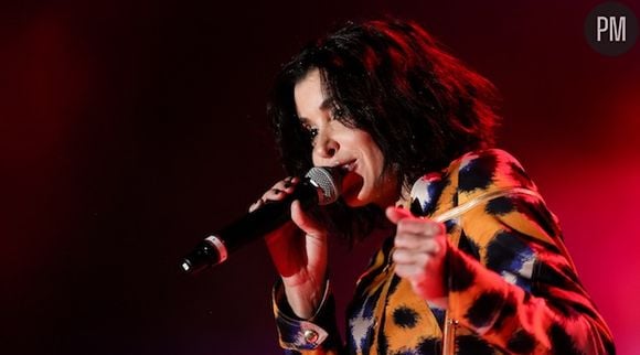 Jenifer dévoile sa version de "Poupée de cire, poupée de son"