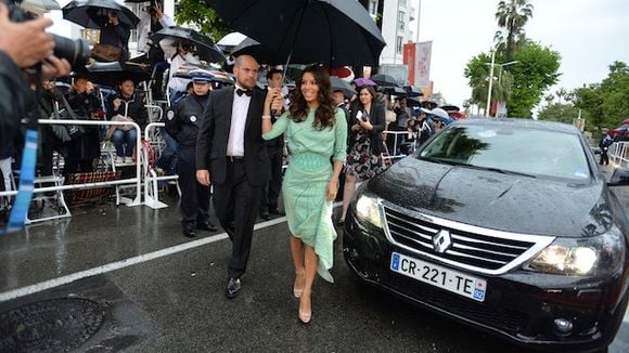 Cannes : Eva Longoria photographiée sans culotte sur les marches