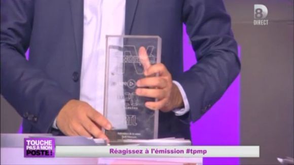 TV Notes 2013 : Jérémy Michalak débarque dans "TPMP" pour remettre le prix à Cyril Hanouna