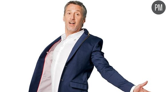 Antoine de Caunes incarne le nouveau "Grand Journal" de Canal+.