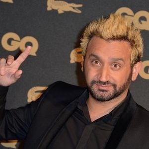 Cyril Hanouna, teint en blond, a reçu son prix d'animateur de l'année 2013.