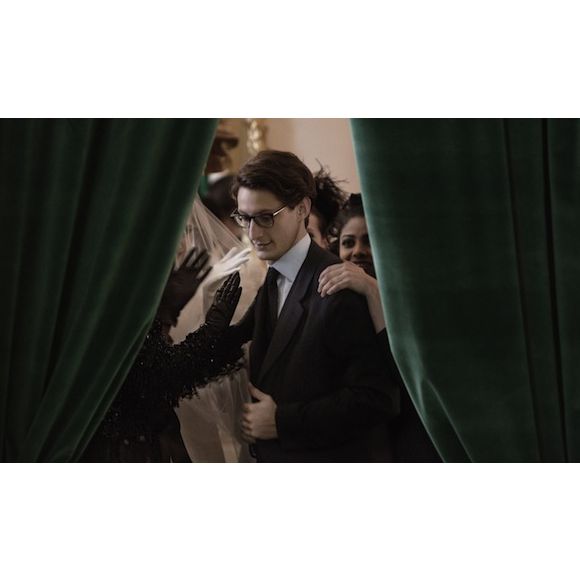 "Yves Saint Laurent" démarre en tête du box-office