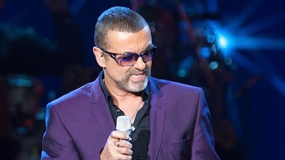 Charts UK : George Michael écrase Kylie Minogue et Enrique Iglesias