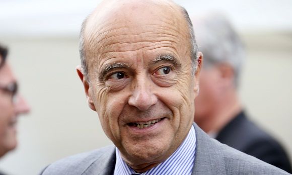 Alain Juppé, vainqueur du Grand prix du Press Club, humour et politique