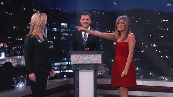 Concours d'insultes entre Jennifer Aniston et Lisa Kudrow pour Jimmy Kimmel