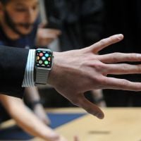 Apple Watch : Il exhibe sa pré-commande chez Colette sur Twitter, il n'aurait pas dû