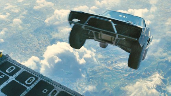 Box-office : "Fast & Furious 7" toujours en tête, "En route !", "Robin des Bois" et "Les Gorilles" déçoivent