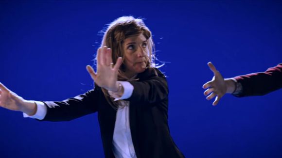 Le Palmashow et Florence Foresti dans la chanson "Les Bobo's"