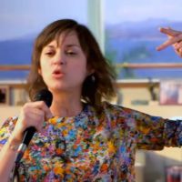 Marion Cotillard ose une battle de rap avec Orelsan, Nekfeu et Pierre Niney !