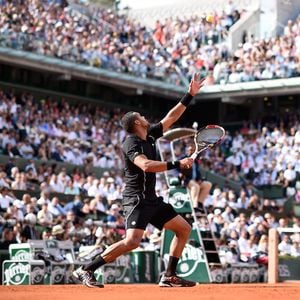 Jo-Wilfried Tsonga au service