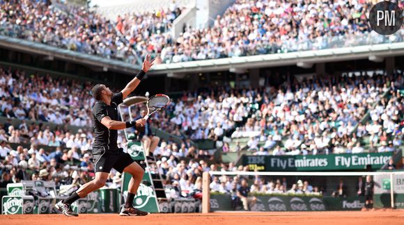 Jo-Wilfried Tsonga au service