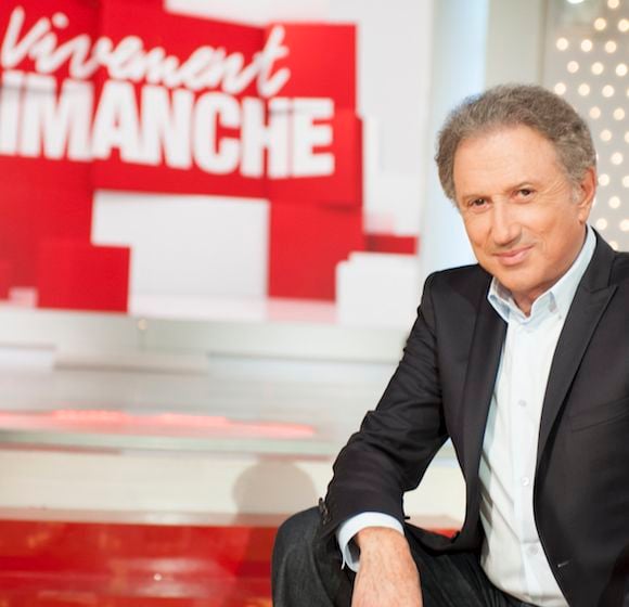 Michel Drucker présente "Vivement dimanche"