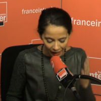 Sophia Aram s'amuse de la "taxe tampon"