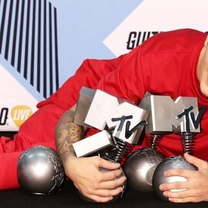 Justin Bieber triomphe aux MTV Video Music Awards 2015