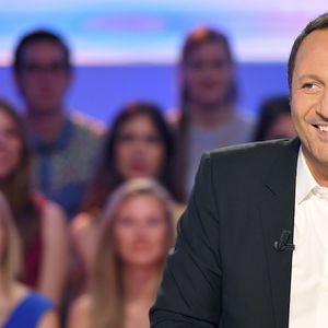 Arthur présente "L'Hebdo Show" sur puremedias.com