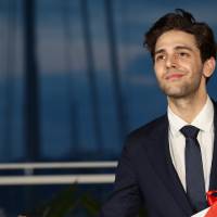 Festival de Cannes : Xavier Dolan très ému en recevant son prix