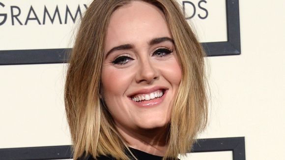 Adele signe un contrat mirobolant avec Sony Music