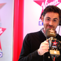 Camille Combal rempile sur Virgin Radio