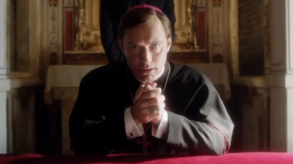 Bande-annonce de "The Young Pope" : Premières images de Jude Law en pape