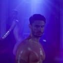 Clip : Baptiste Giabiconi sample Donna Summer sur "Love to Love You Baby"