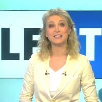 Florence Dauchez ferme le dernier JT de Canal+ : "On se retrouve à la rentrée, je l'espère..."