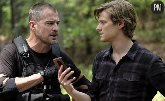 George Eads et Lucas Till dans la saison 3 de "MacGyver"