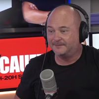 "Ce sont les mêmes qui sont là chaque semaine !" : Cauet se moque de "Vendredi tout est permis"