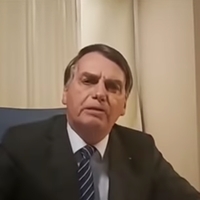 "Enfoirés sans scrupule !" : Jair Bolsonaro agonit d'injures une chaîne de télé brésilienne