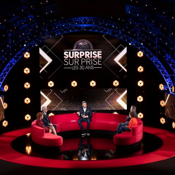 Nostalgie et séquences inédites au programme de "Surprise sur prise : Les 30 ans"