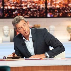 Michel Cymes dans "Ca ne sortira pas d'ici"