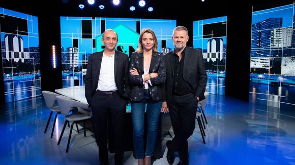 Paris Première et Téva passent en clair en avril sur les box