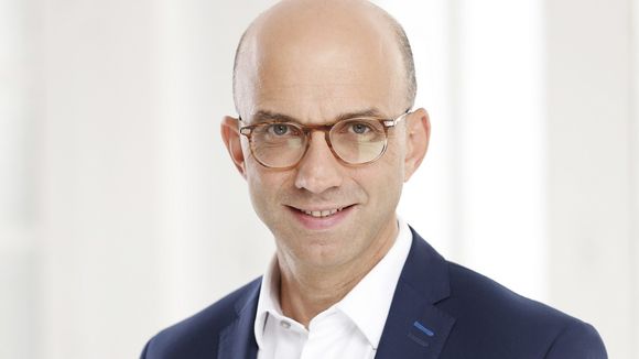 Emmanuel Kessler : "Vingt ans après sa création, Public Sénat n'a jamais été aussi utile"