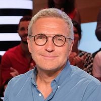 Audiences dimanche : "Les enfants de la télé" en forme, "Stade 2" et "Canal Football Club" au plus bas