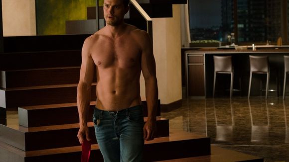Audiences : L'équipe de France large leader sur M6 devant "Cinquante nuances" sur TF1, le cinéma au million sur Arte