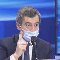 Instruction à domicile : Passe d'armes entre Gérald Darmanin et Matthieu Belliard sur Europe 1