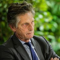 "Qu'a-t-elle apporté à part des déficits ?" : Nicolas de Tavernost tire à boulets rouges sur franceinfo