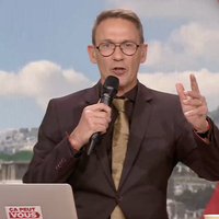 "Ca peut vous arriver" : Pourquoi Julien Courbet a renoncé en partie au direct sur M6