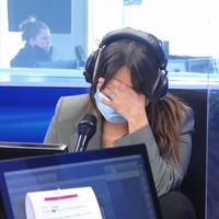 Europe 1 : Inès Reg s'effondre en larmes